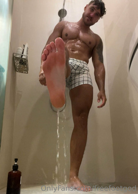 freefootgod 無料モデル 写真