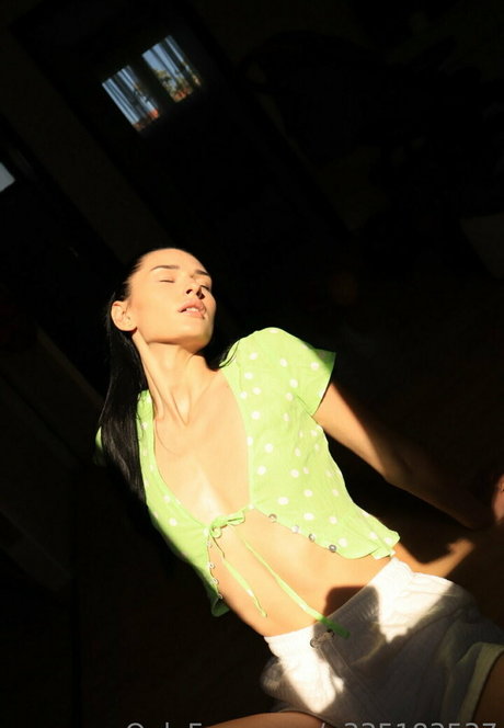 ソロオンリーファンズ ポルノ 写真