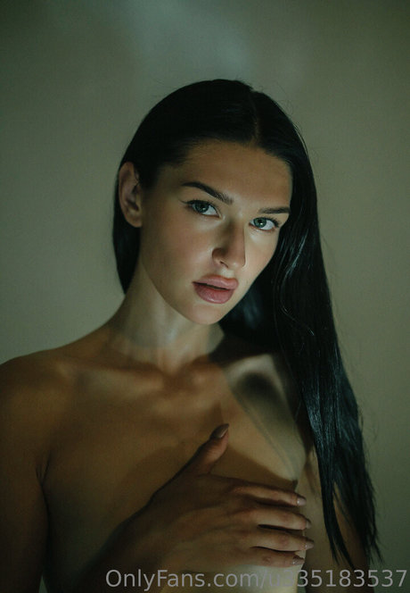 巨乳の熟女オンリーファンズ セクシーxxx 写真