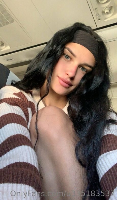 cutie alice 裸のスター 写真