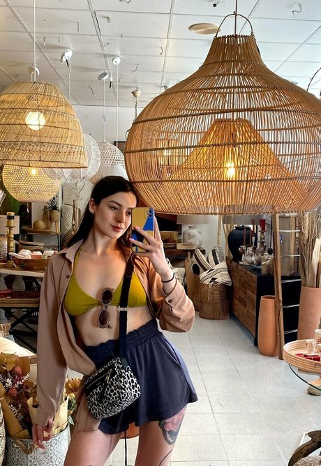 金髪レズビアンオンリーファンズ 素敵 写真