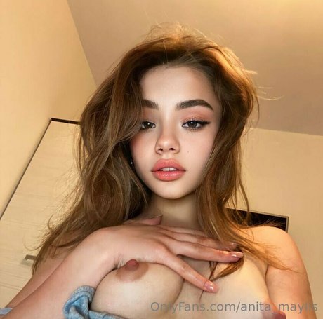 anita maylis スター 裸 写真