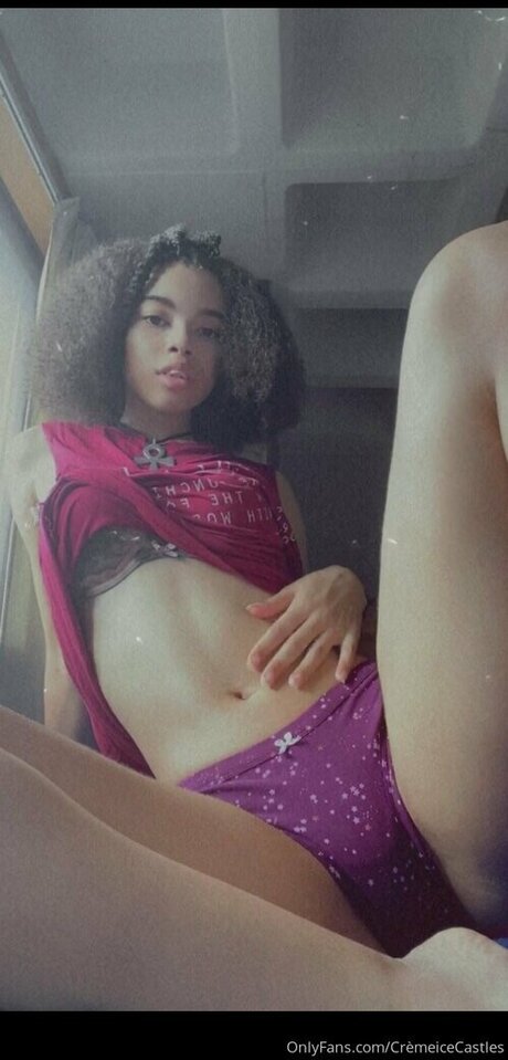 アジア人のおまんこオンリーファンズ 美しいポルノ 写真