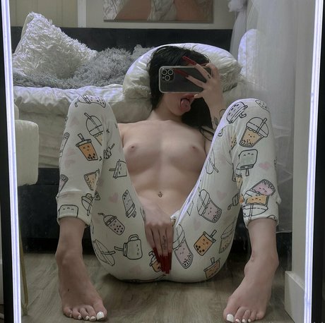 ボールズオンリーファンズ 無料ポルノ 画像