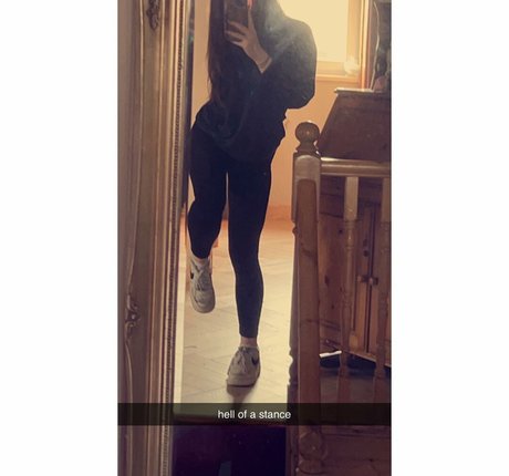 ゲイランジェリーOnlyFans 裸 写真