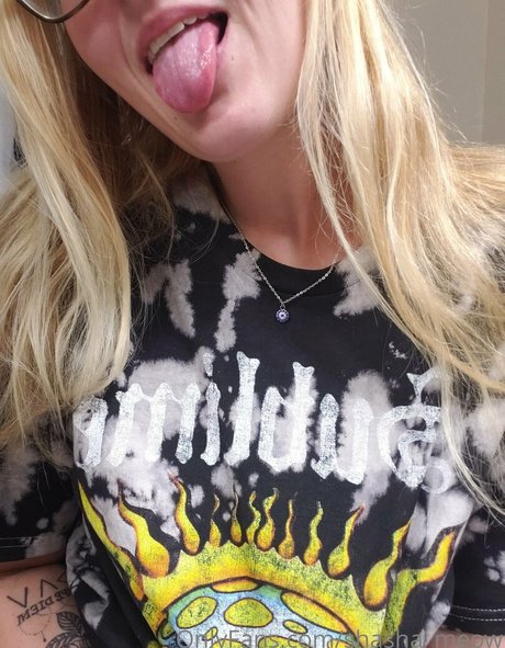 ビンボオンリーファンズ セクシー 写真