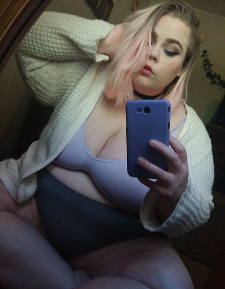 ヴィゴ・オンリーファンズ HD 画像