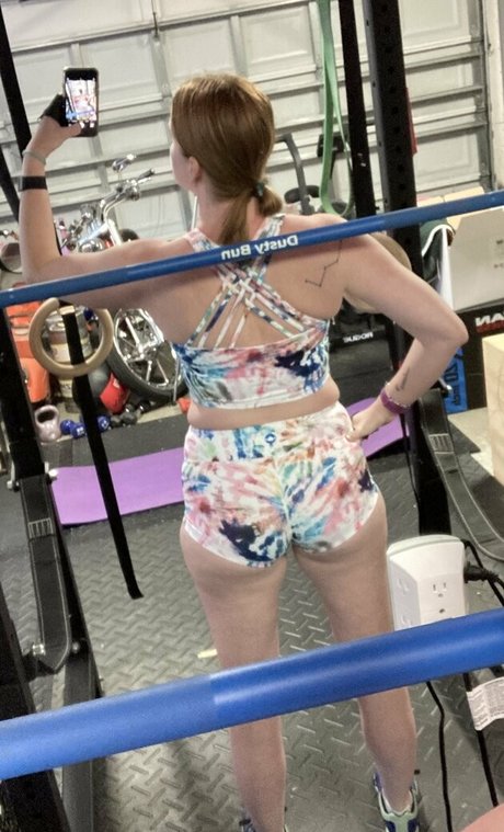 bootyshortsgirl トップモデル 画像