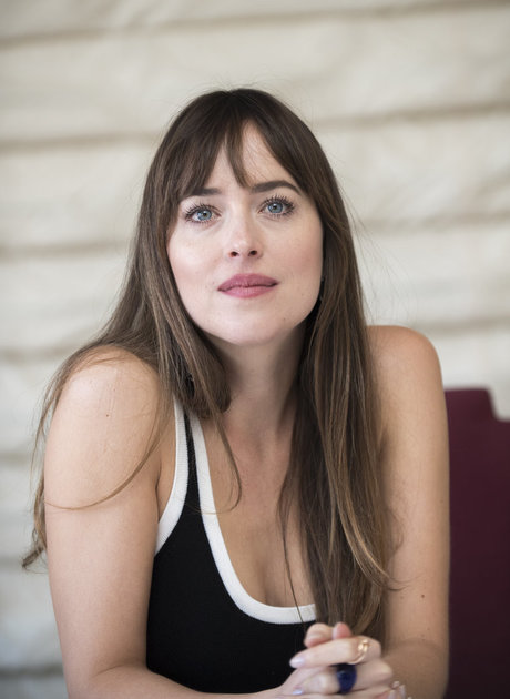Dakota Johnson エロティックなポルノスター 画像