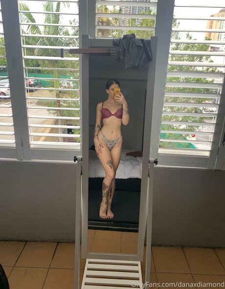 ハンズオンリーファン 裸 アーカイブ