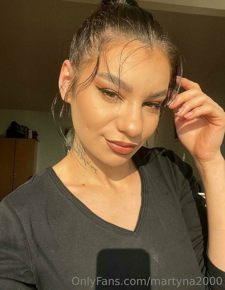 ティーントランスオンリーファン セクシーヌード 写真