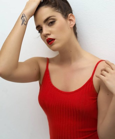 義理の妹オンリーファンズ アダルト 画像