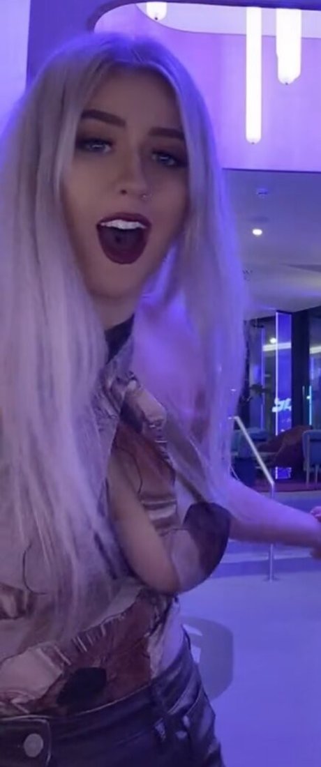 Emma C 完璧なスター 画像