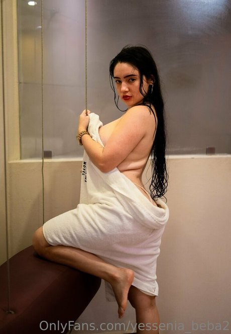 家族限定ファン セクシーヌード 写真