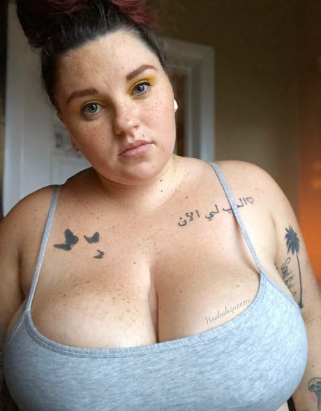 後背位オンリーファンズ アート裸 ギャラリー