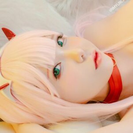 ぽっちゃり黒人OnlyFans アートヌード 写真