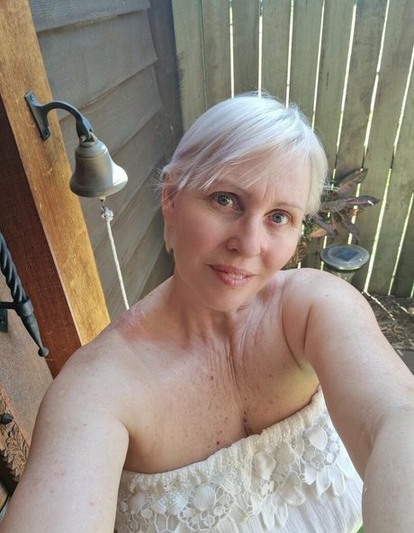 イギリスのプッシーOnlyFans セクシーxxx 写真