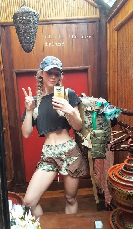 Jessu スター ヌード 写真