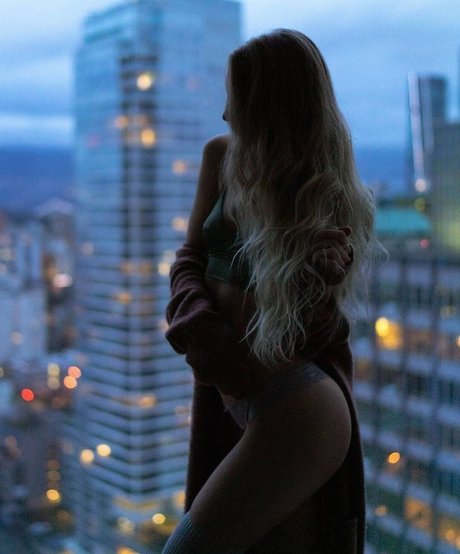 Jessu セックスモデル 写真