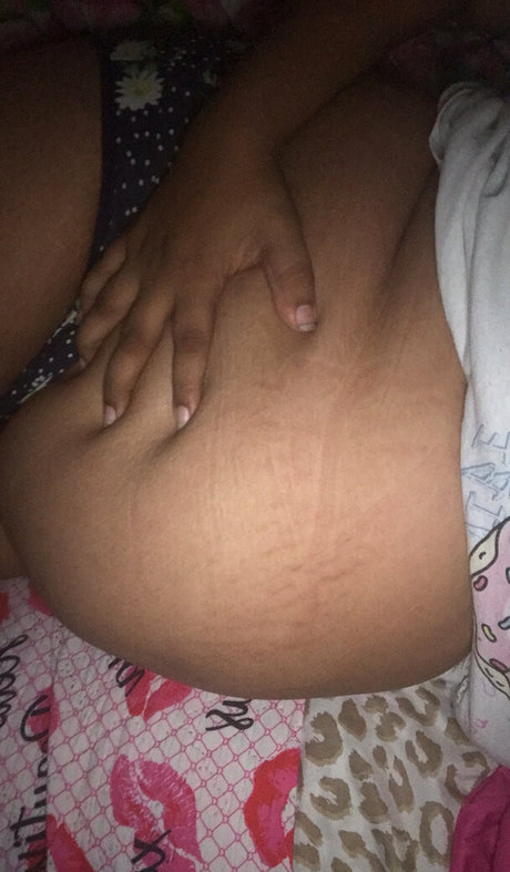 黒猫のOnlyFans トップ 画像