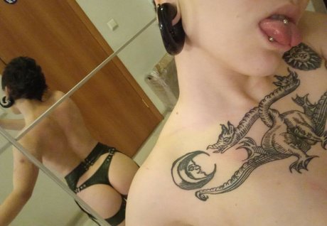 kothbegemoth 完璧なポルノスター ギャラリー