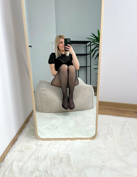 ティーンウェブカメラOnlyFans アートxxx 写真