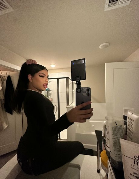 urplaybunnyy 完璧なポルノスター 写真