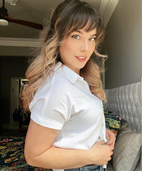 アジアの若者OnlyFans ヌード ギャラリー