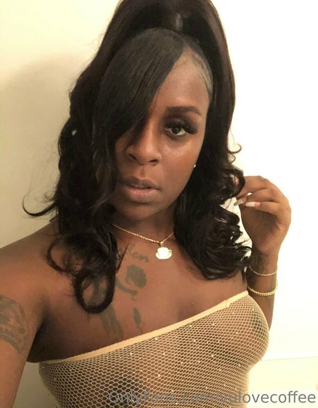 yulovecoffee エロティックなスター 写真