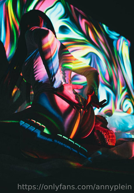 annyplein 美しいモデル 画像