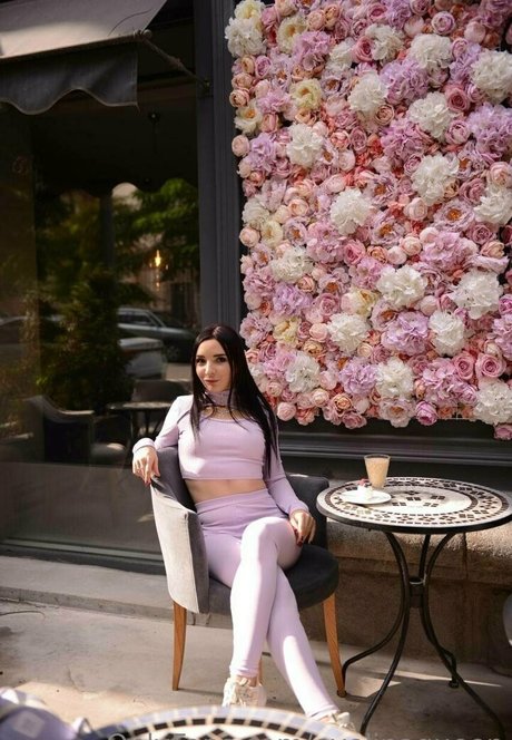 巨乳の赤毛オンリーファンズ 無料裸 画像