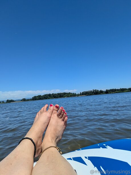 曲線美の女の子オンリーファンズ 無料 写真