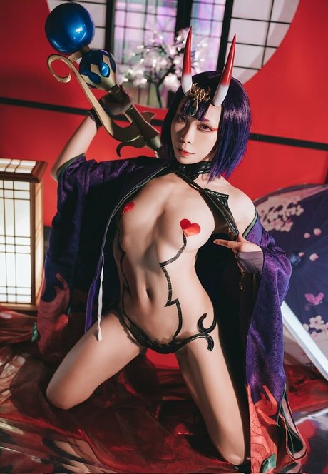 laurus0711 xxxスター 写真