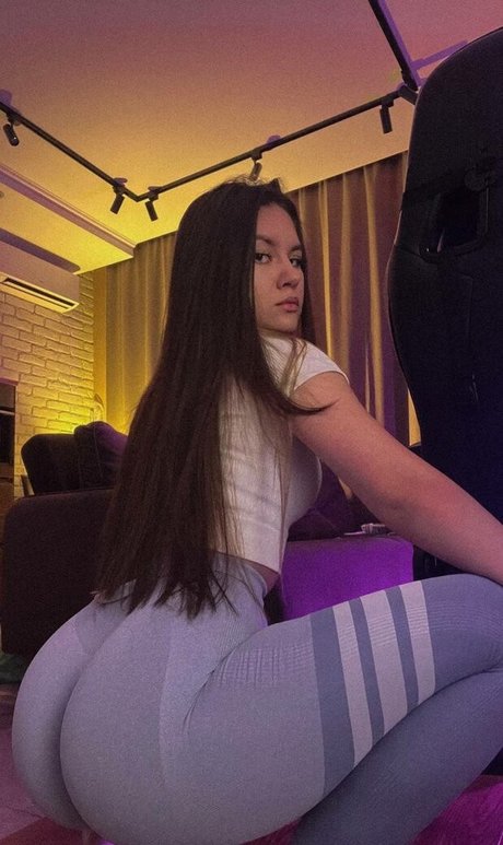 olesyaliberman ポルノスター 美しい 画像