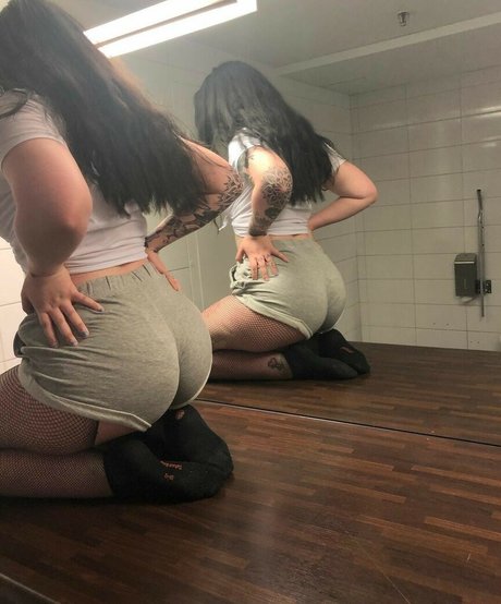 anastasia mcqueen ヌードモデル ギャラリー