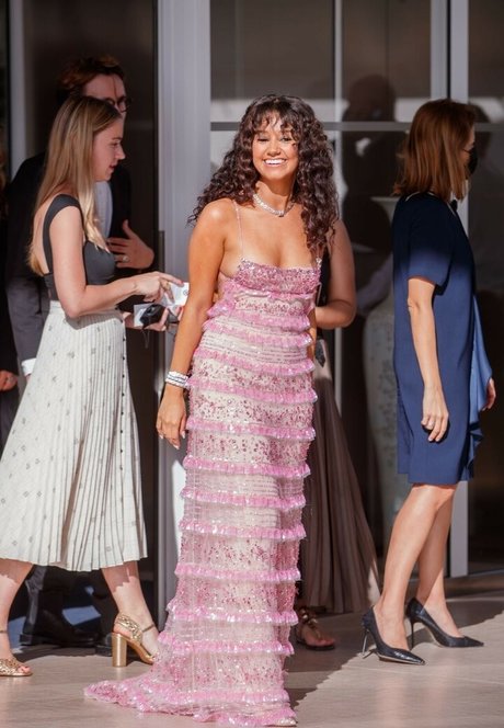 Lena Situations xxxスター 写真