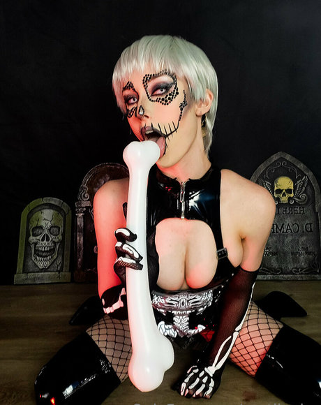 プリティオンリーファンズ セクシーxxx ギャラリー