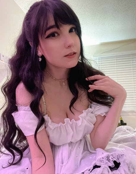 巨乳のオンリーファンズ セクシーヌード 写真