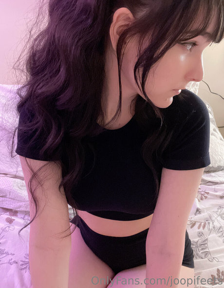 金髪クーガーオンリーファンズ 裸 写真