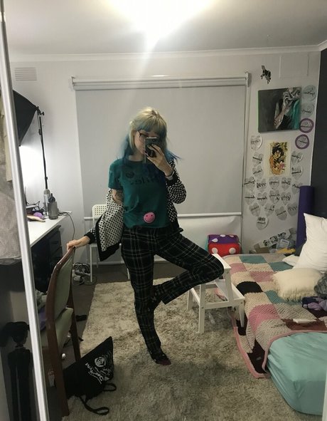 heidivfree ポルノスター エロティック ギャラリー