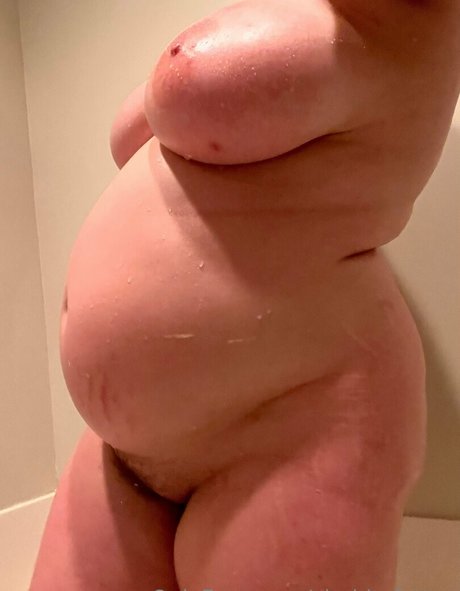 女装オンリーファン ヌード 画像