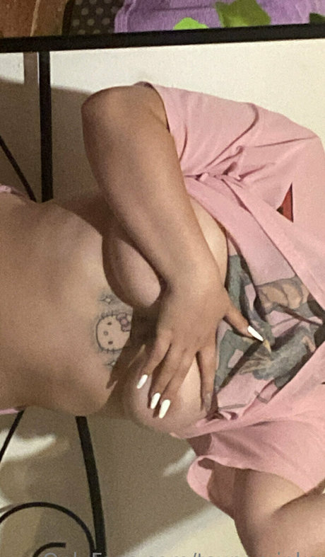 asmr xxx オンリーファン エロチック 画像