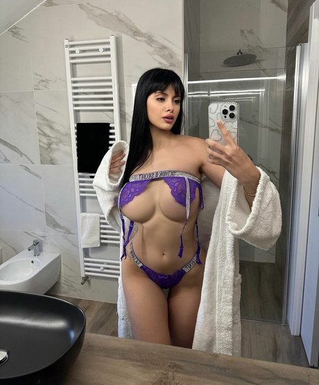 Martina Vismara ポルノ女優 写真