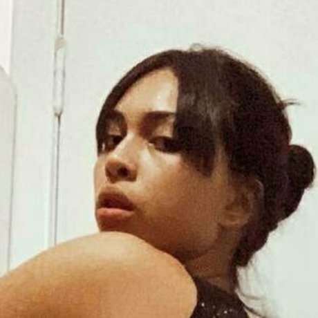 アジアのおばあちゃんオンリーファンズ エロチック 画像