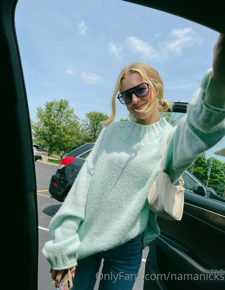 namanicks 裸のスター 写真