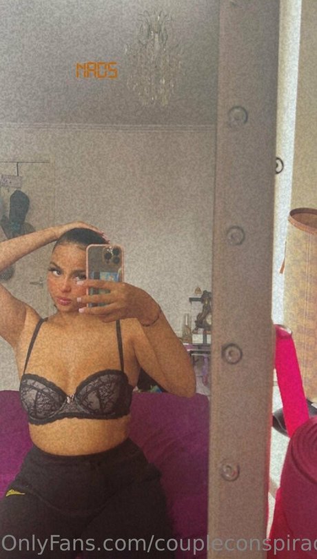 お金 オンリーファンズ ホットポルノ 写真