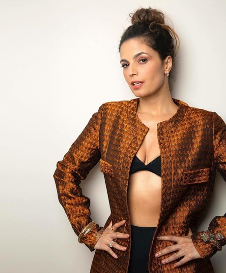 Emanuelle Araujo ポルノスター 素敵 写真