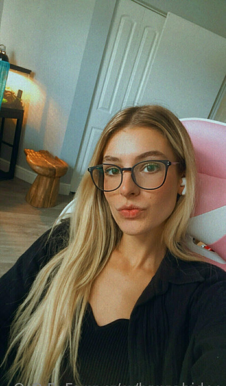 beccabiden スター xxx 画像