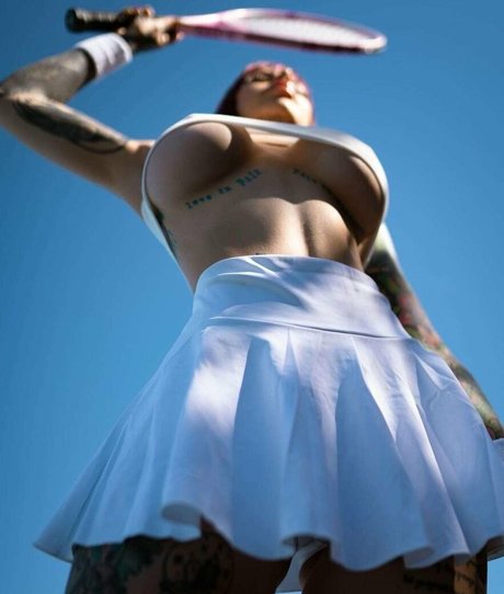 セクシーなドレスOnlyFans ポルノ 画像