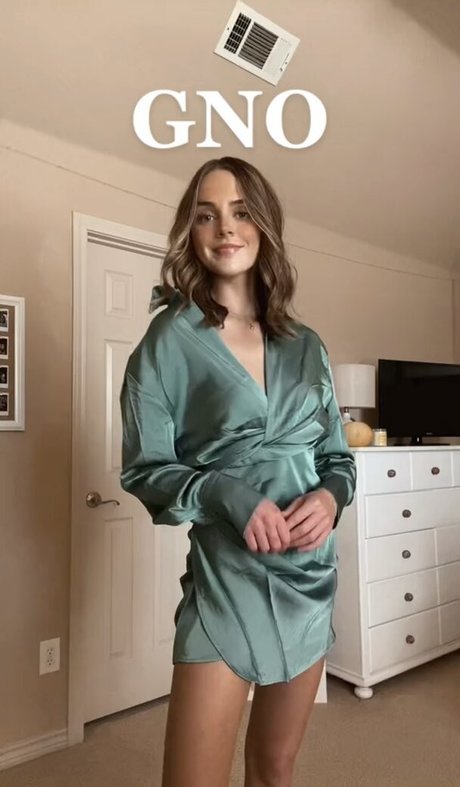 小人の裸OnlyFans 無料ヌード 画像